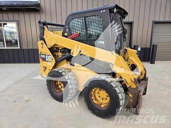 CAT 242D Skid steer mini utovarivači