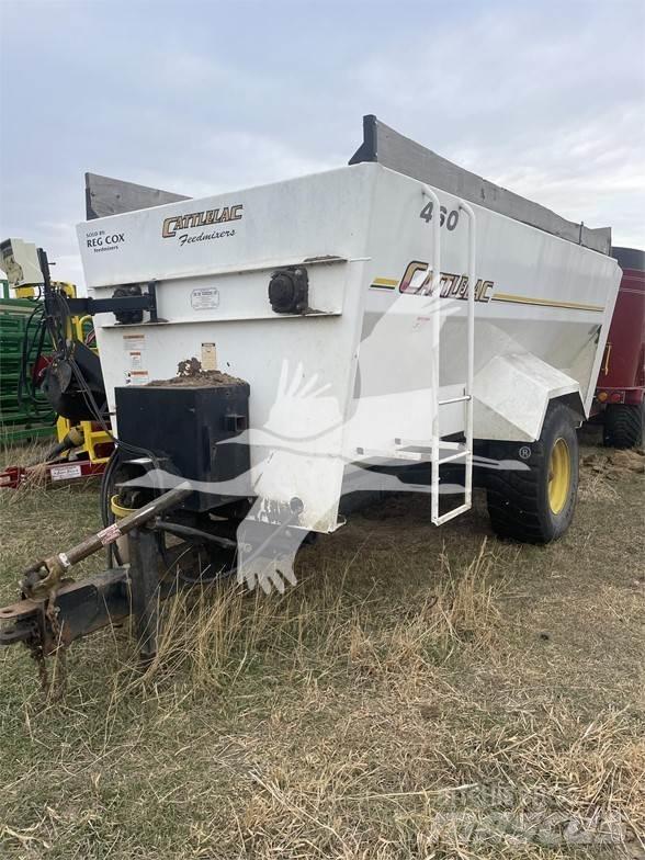  CATTLELAC 460 Mikser hranilice