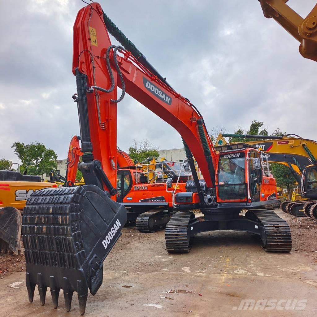 Doosan DX 300 LC-9C Bageri gusjeničari