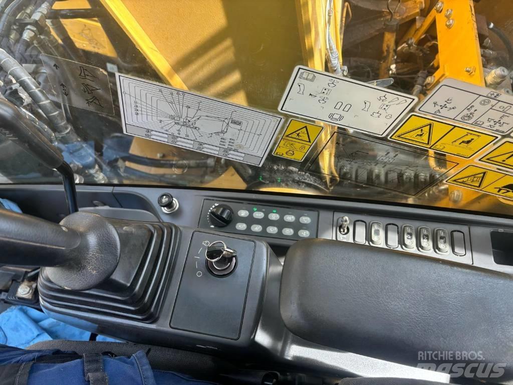 CAT 311 F LRR Bageri gusjeničari