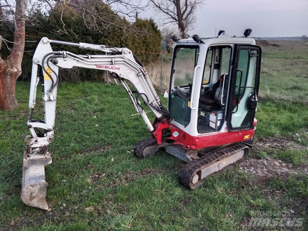 Takeuchi TB 225 Mini bageri <7t