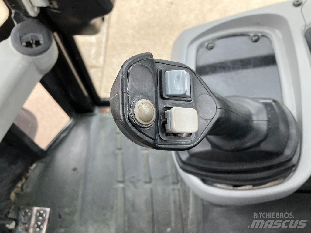 CAT 906 H Utovarivači na kotačima