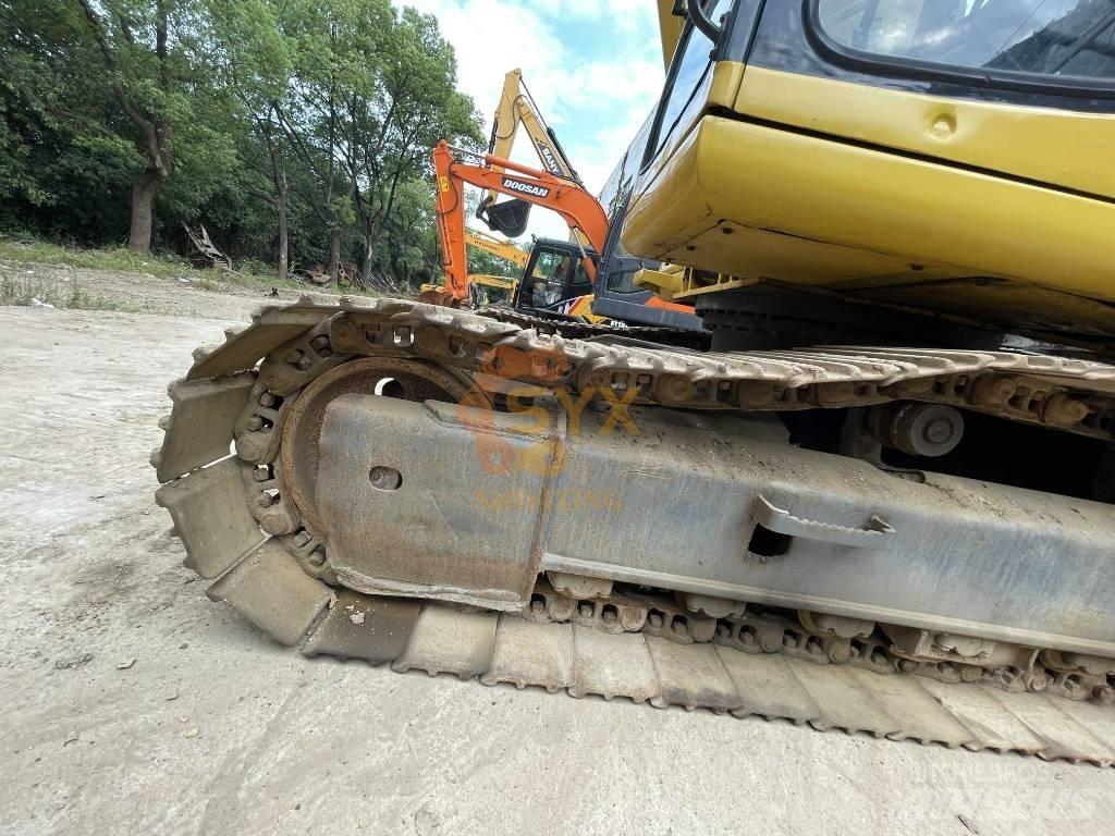 Komatsu PC 220 Bageri gusjeničari