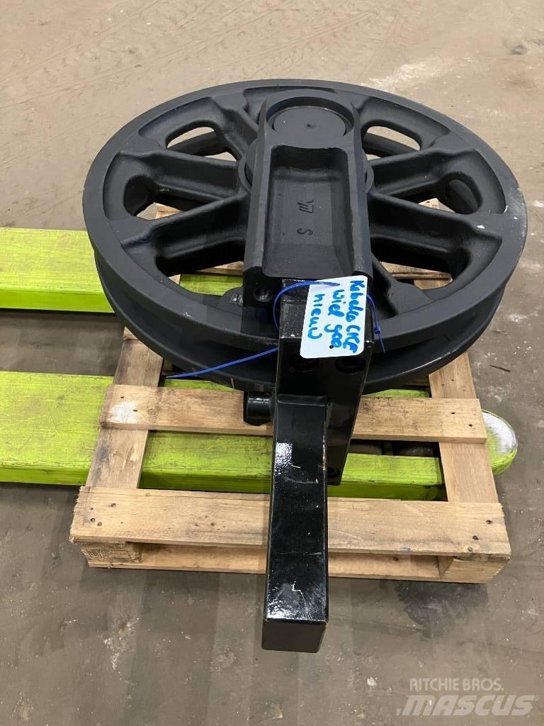 Kobelco CKE900 Gusjenice