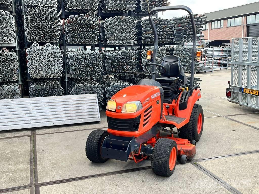 Kubota BX 2350 Kompaktni (mali) traktori