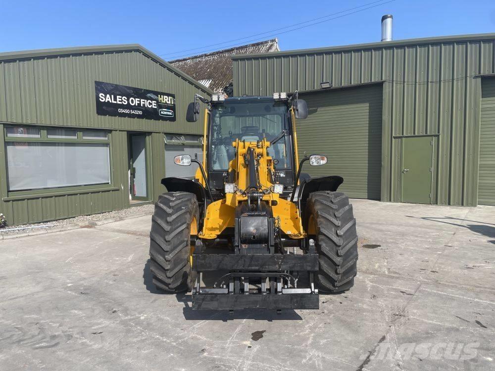 JCB TM 320 S Poljoprivredni teleskopski utovarivači