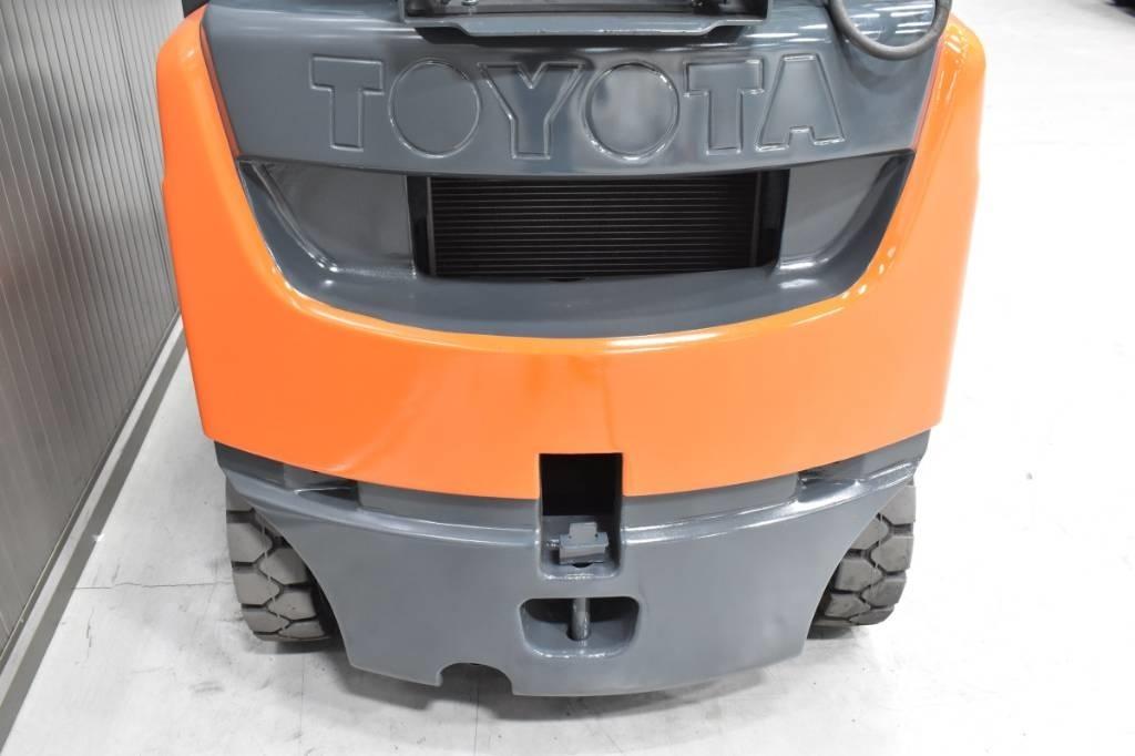 Toyota 06-8FG15F Plinski viličari