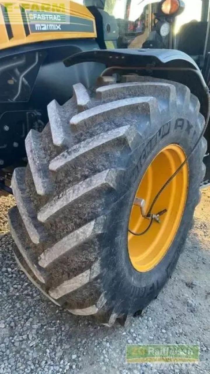 JCB fastrac 4220 Traktori