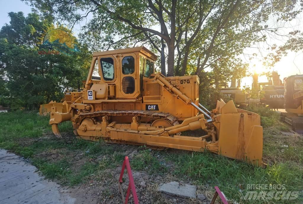 CAT D 7 G Buldožeri gusjeničari