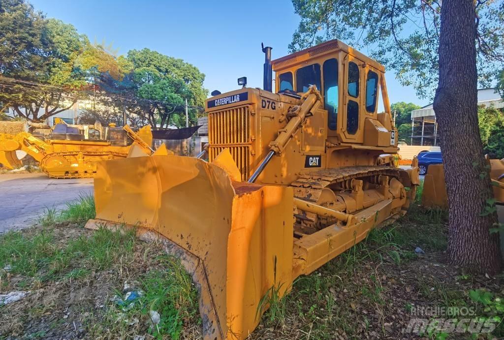 CAT D 7 G Buldožeri gusjeničari