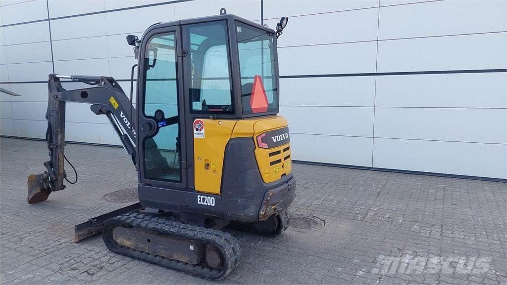 Volvo EC20D Bageri na kotačima
