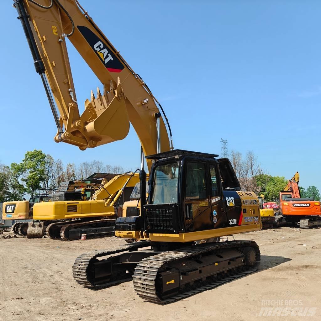 CAT 320D2 Bageri gusjeničari