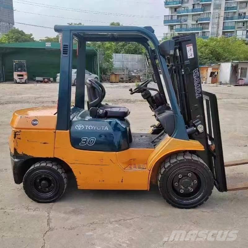 Toyota FD 30 Dizelski viličari