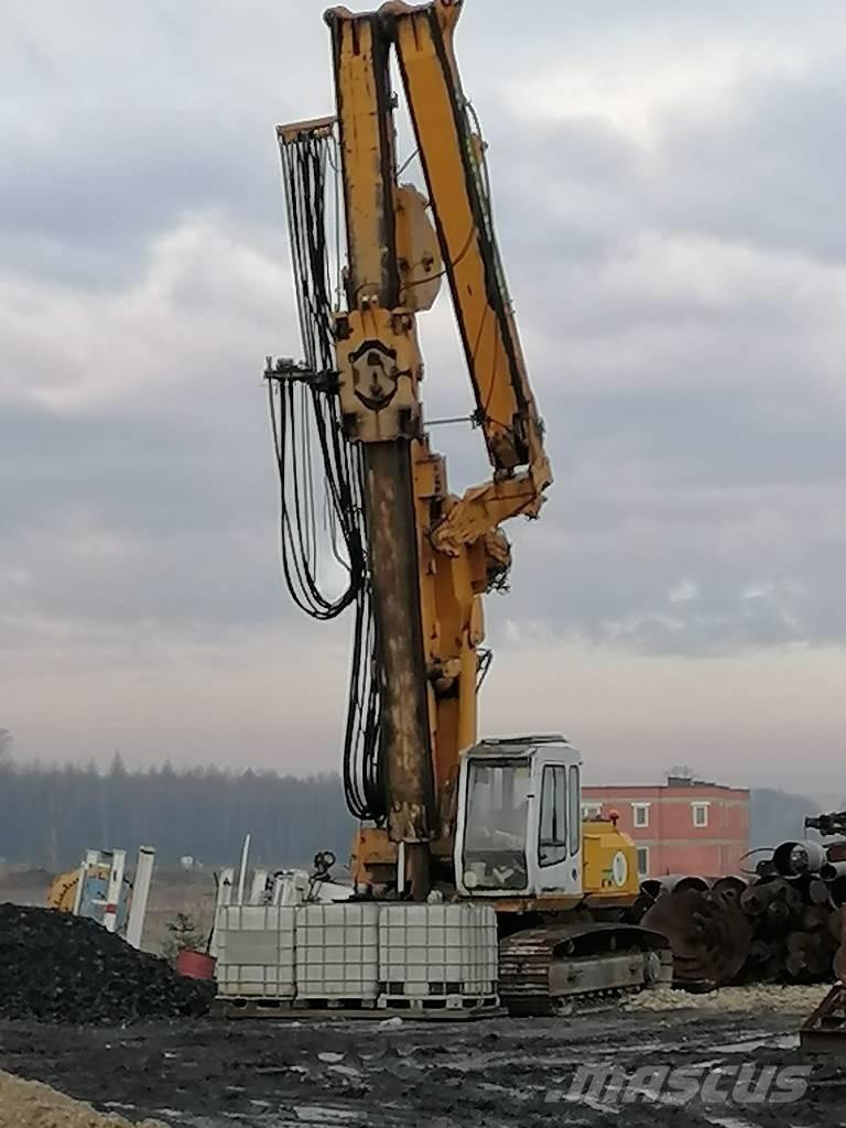Bauer BG 12 V Strojevi za zabijanje stupova