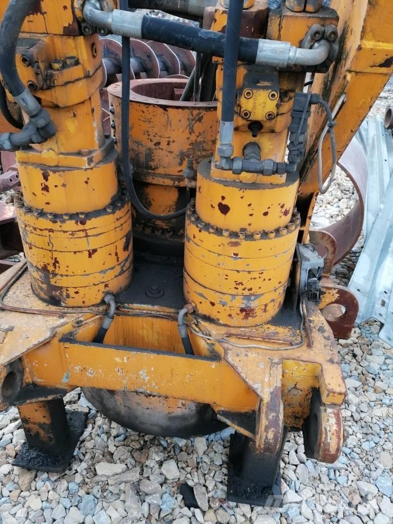 Bauer BG 12 V Strojevi za zabijanje stupova