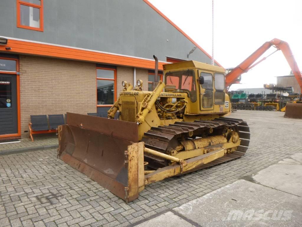 CAT D 4 D LGP Buldožeri gusjeničari