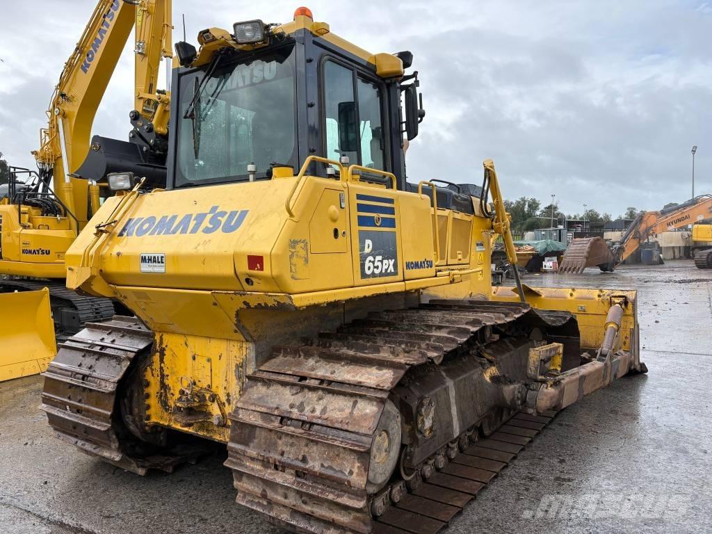 Komatsu D65PX-18 Buldožeri gusjeničari