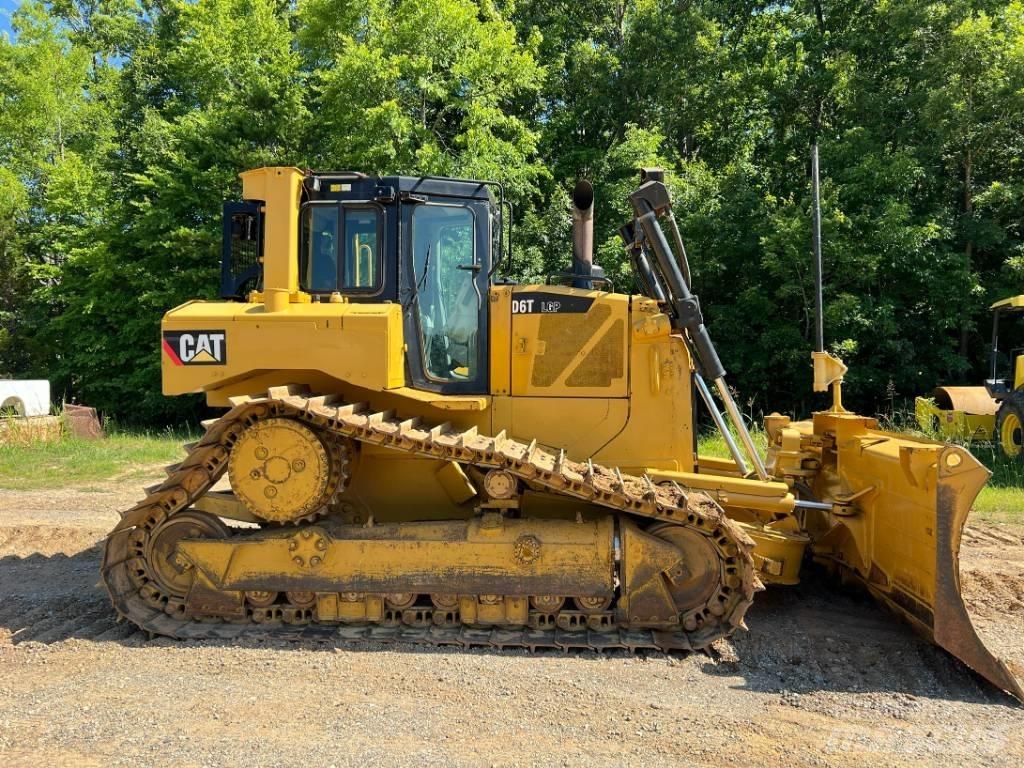 CAT D 6 T LGP VP Buldožeri gusjeničari