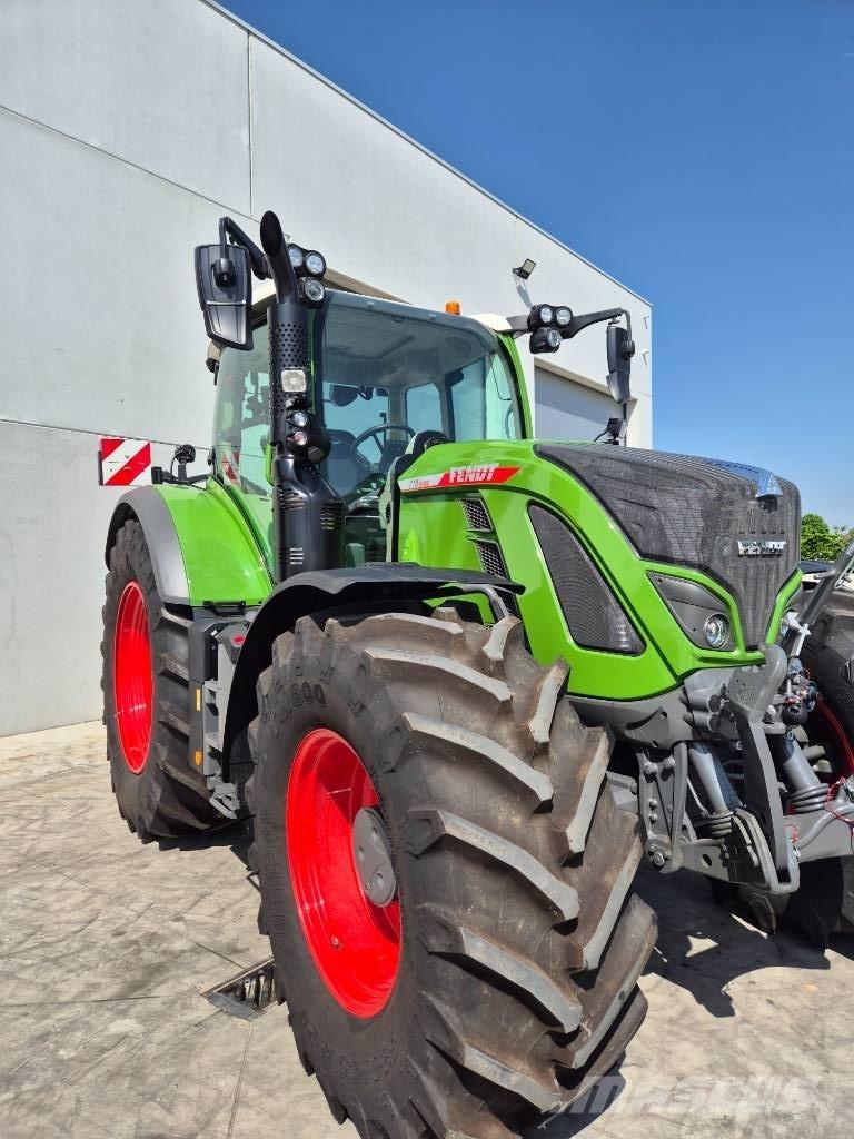 Fendt 718 Vario Traktori