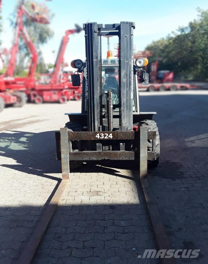 Ausa C 300 H X4 Terenski viličar