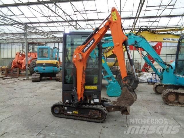 Doosan DX19 Mini bageri <7t