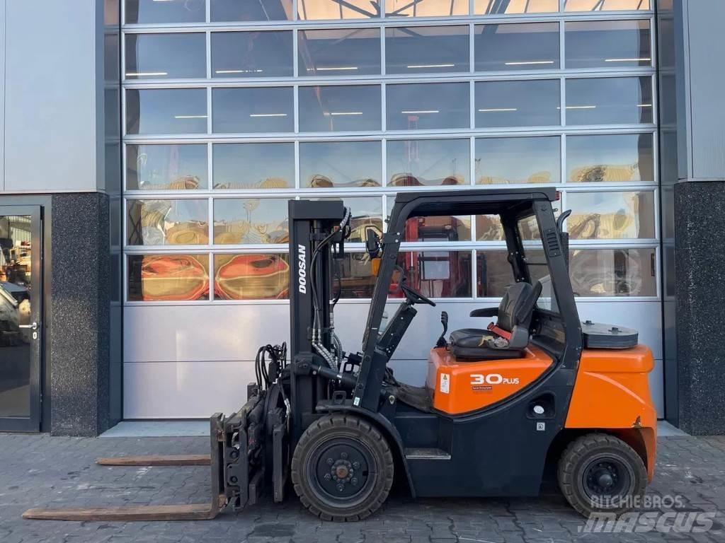 Doosan D30GP Viličari - ostalo