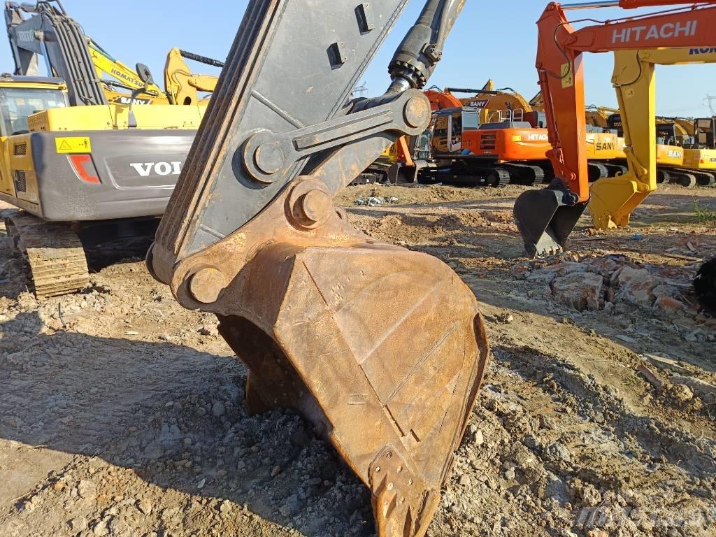 Volvo EC 240 Bageri gusjeničari