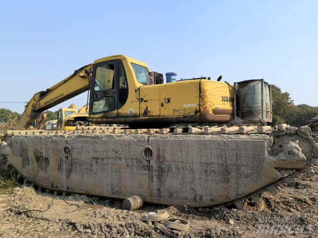 Komatsu PC 200-6 Amfibijski bageri