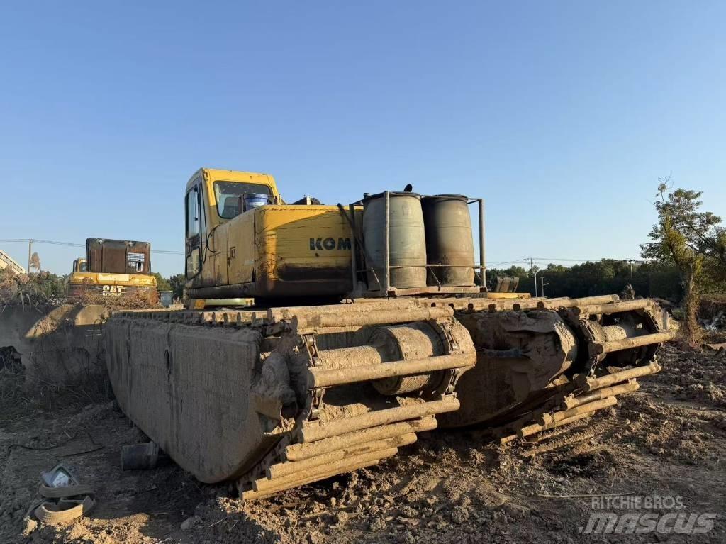 Komatsu PC 200-6 Amfibijski bageri