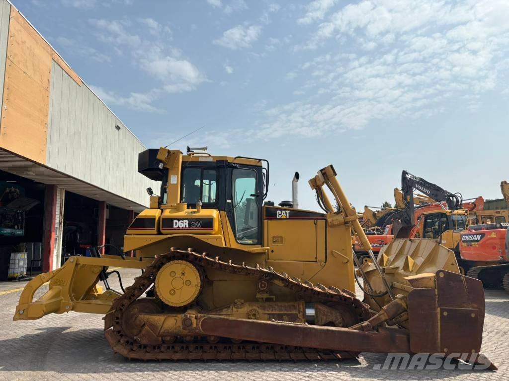 CAT D 6 R XW Buldožeri gusjeničari