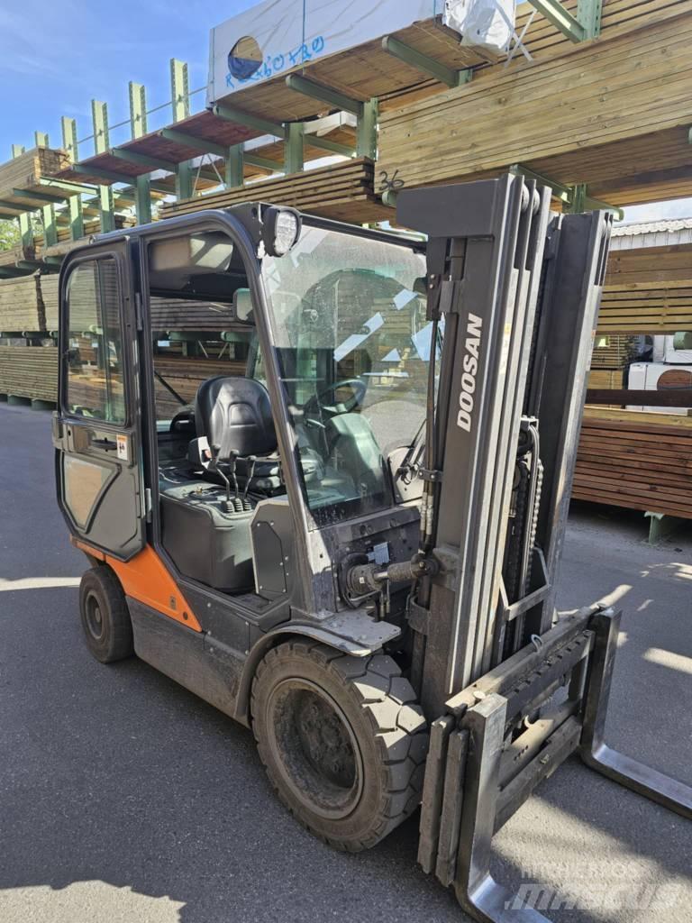 Daewoo Doosan D35C - 7 Dizelski viličari