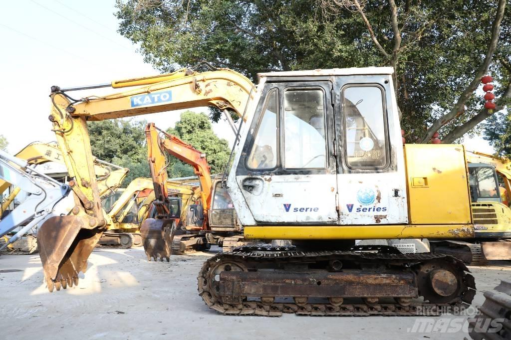Kato HD 250 V II Bageri gusjeničari