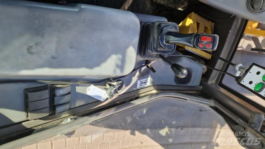 Mecalac AX 850 Utovarivači na kotačima