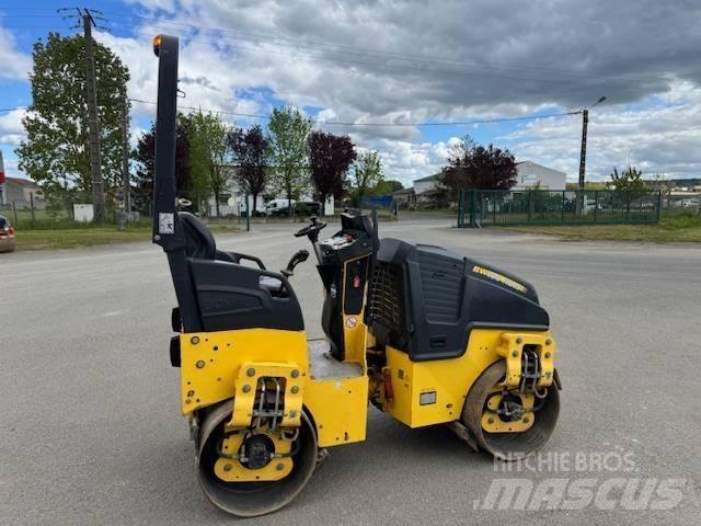 Bomag BW 100 AD M-5 Valjci sa dvojnim bubnjem