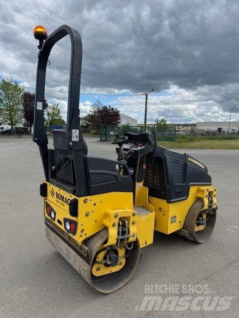 Bomag BW 100 AD M-5 Valjci sa dvojnim bubnjem