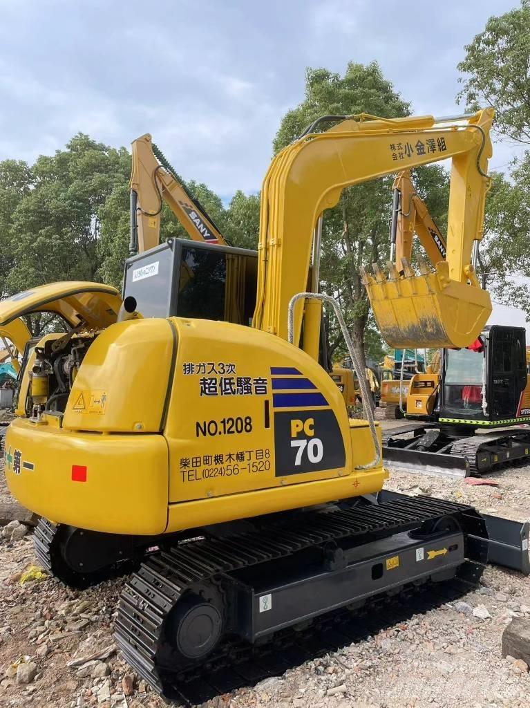 Komatsu 70-8 Bageri gusjeničari