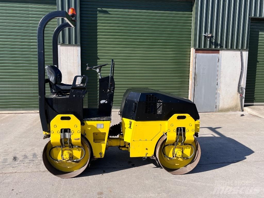 Bomag BW 120 AD-3 Valjci sa dvojnim bubnjem