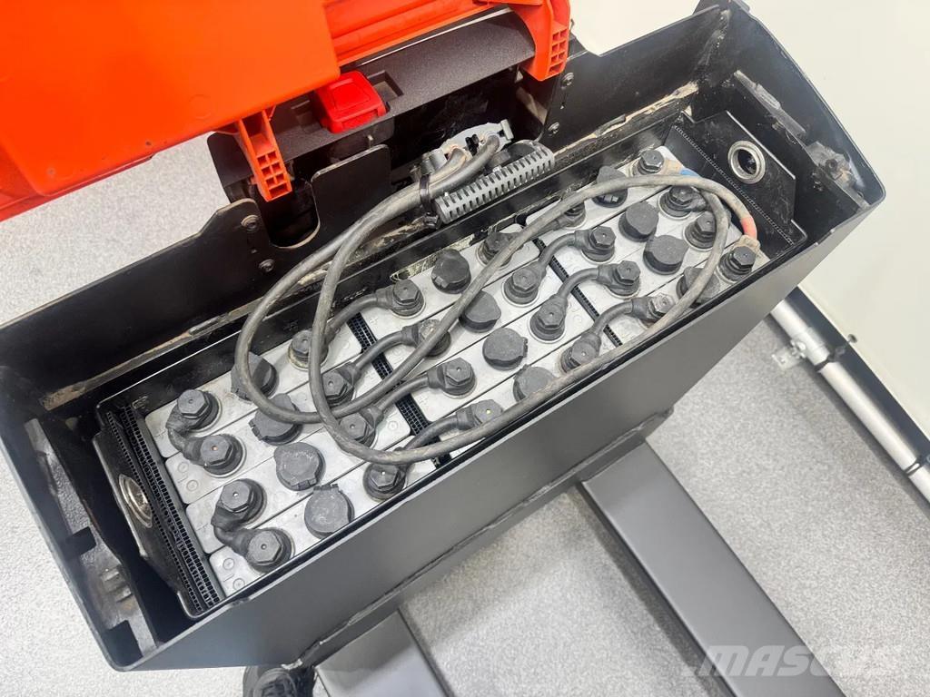 BT LWE 160 Nisko podizni električni viličar