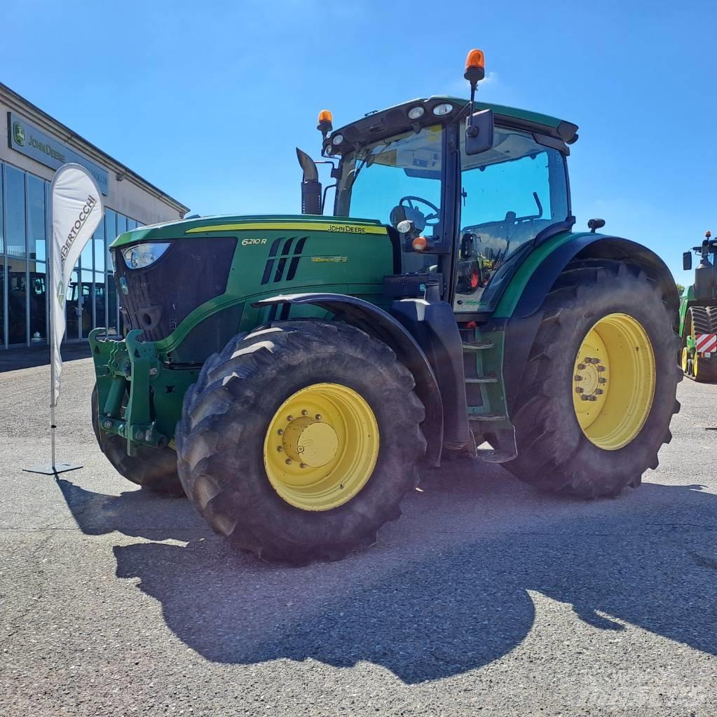 John Deere 6210 R Traktori