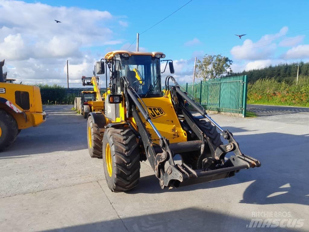 JCB 412 Poljoprivredni teleskopski utovarivači
