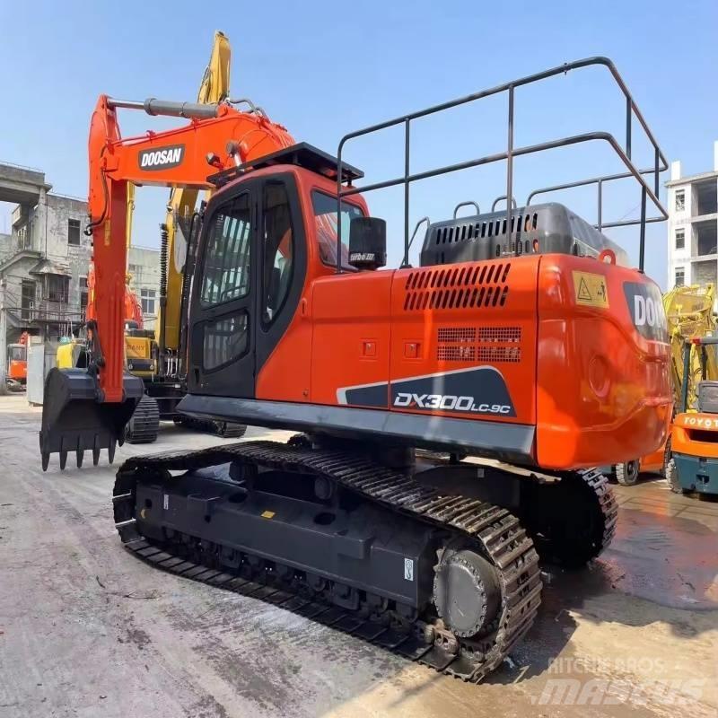 Doosan DX 300 LC-9C Bageri gusjeničari