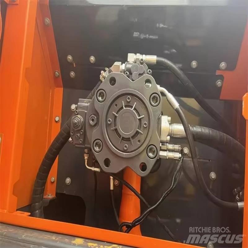 Doosan DX 300 LC-9C Bageri gusjeničari