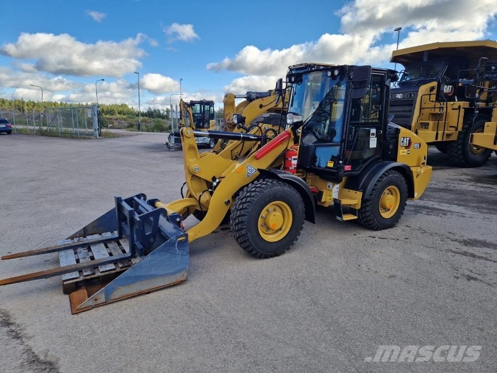 CAT 906 Utovarivači na kotačima