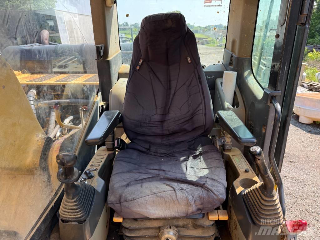 Komatsu PC 200 LC-8 Bageri gusjeničari