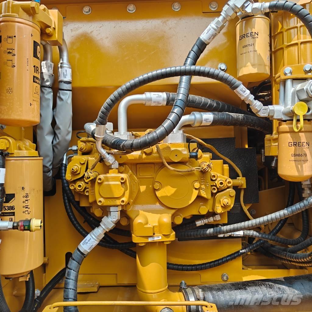 CAT 320D2L Bageri gusjeničari