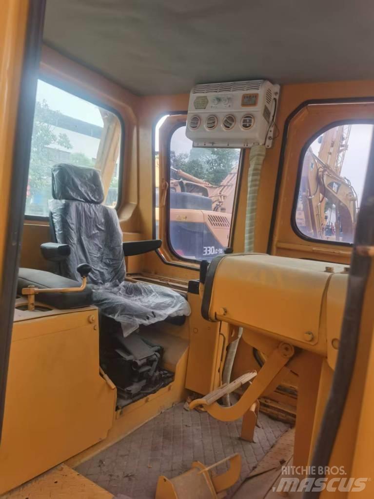 CAT D 7 G Buldožeri gusjeničari
