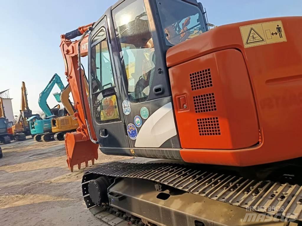 Hitachi ZX135 Bageri gusjeničari