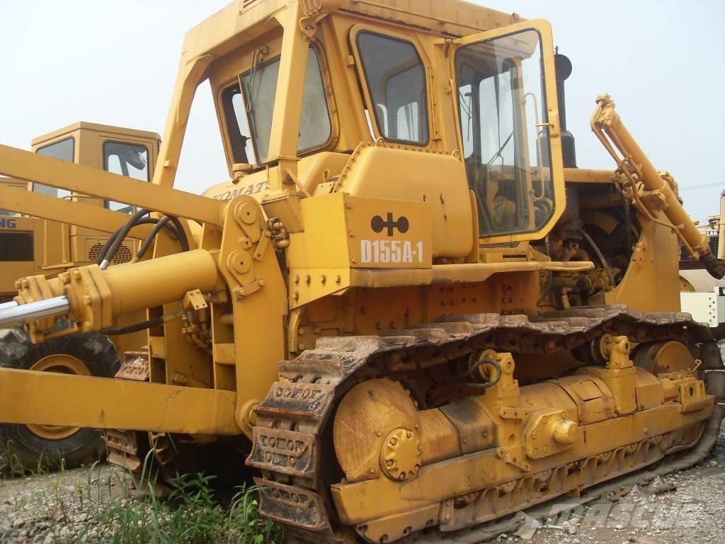 Komatsu d155a-1 Buldožeri gusjeničari