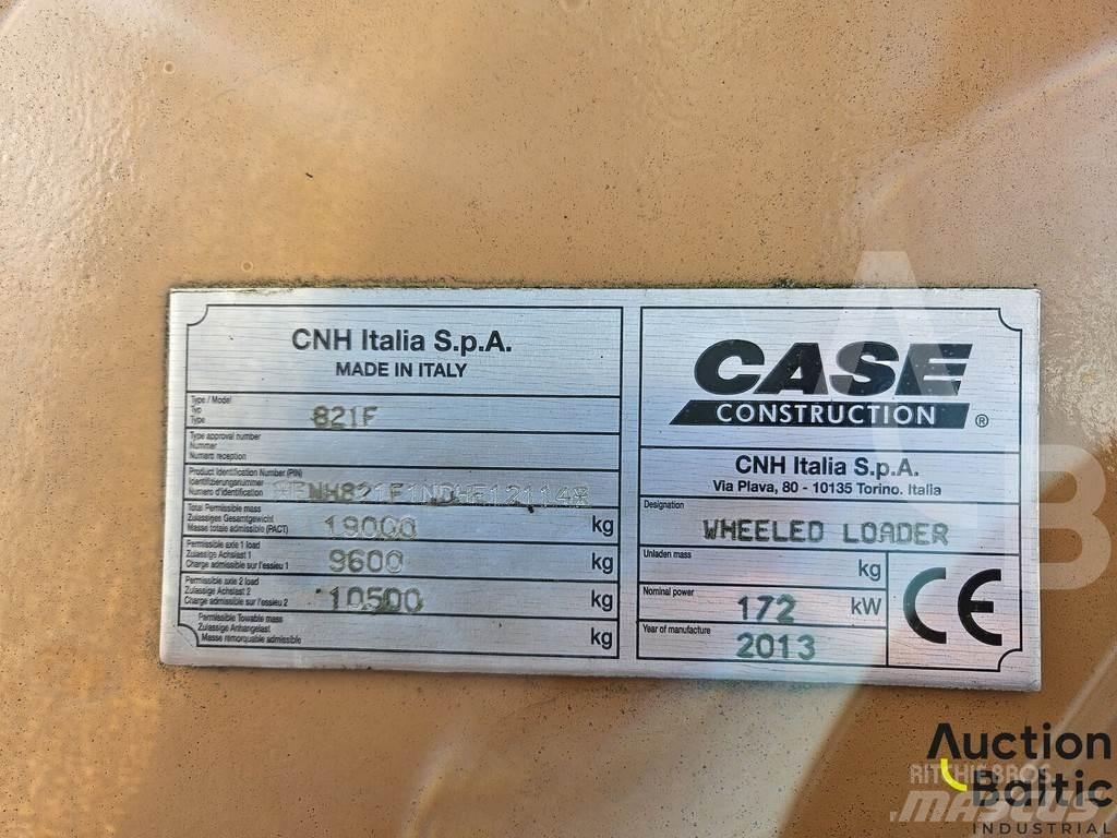 CASE 821 F Utovarivači na kotačima