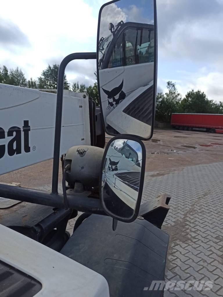 Bobcat T 40.180 Teleskopski viličari